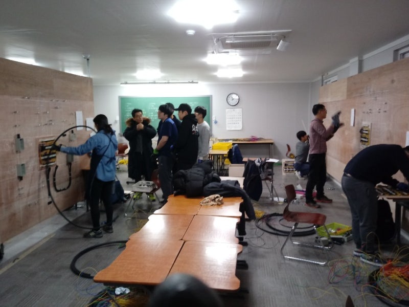 창원국비지원학원 한국전기학원