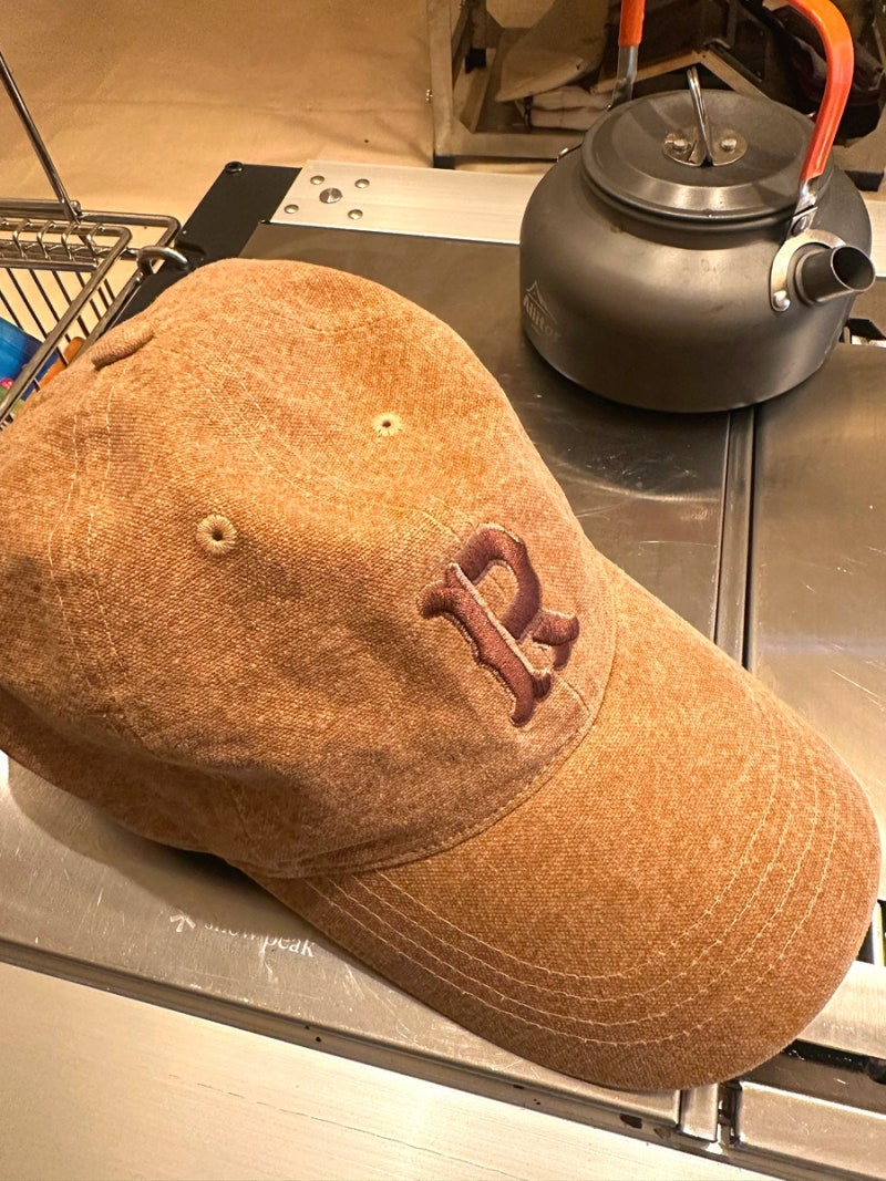 장박지 캠핑룩 모자 뭐쓰지? 연예인에이티즈우영 볼캡,베루툼 캡 써본 솔직후기