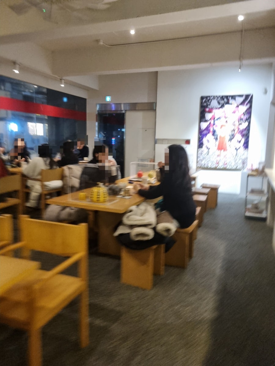 컴컴베이커리카페 사진 6