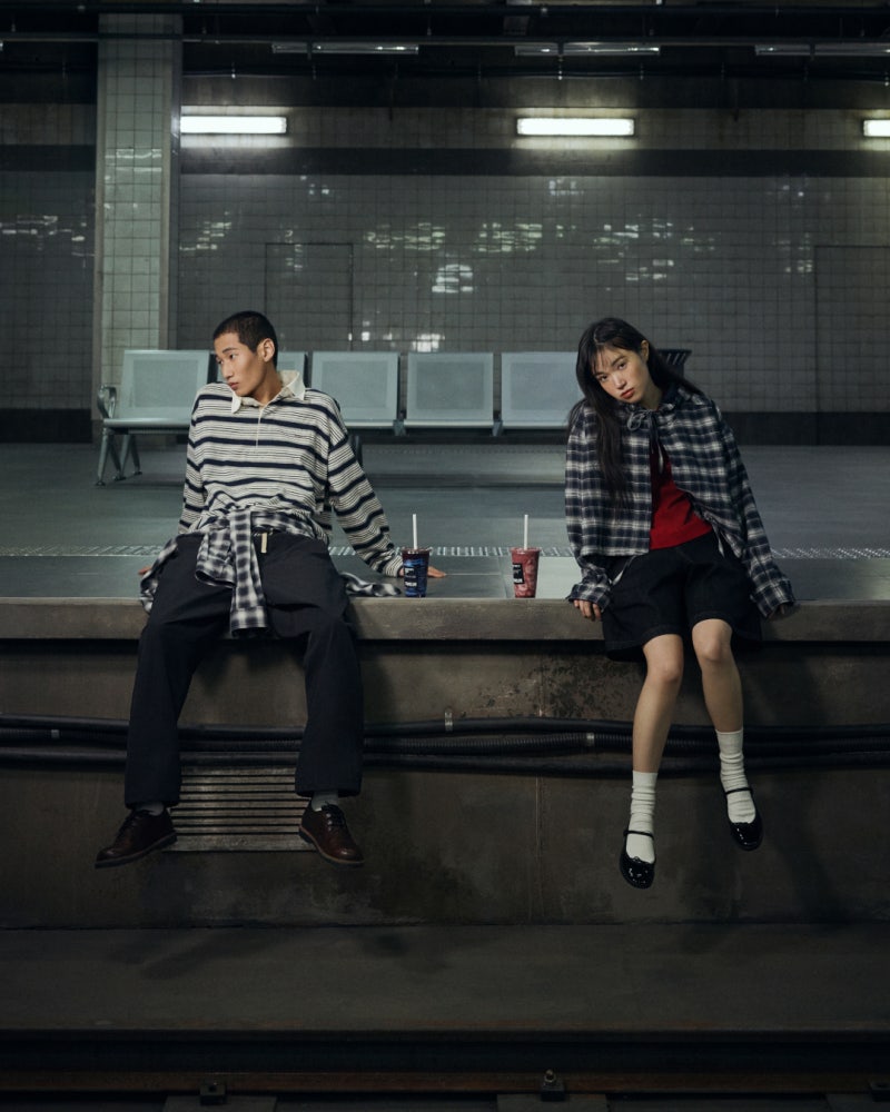 여자 봄 코디 추천: 스튜디오 톰보이(STUDIO TOMBOY) 26SS 컬렉션 속 럭비 카라티, 아가일 니트 가....
