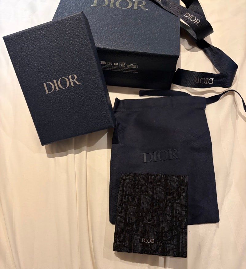 남자친구 생일 선물 추천 | 디올 남성 반지갑 구매 후기 (블랙 Dior Oblique 자카드)