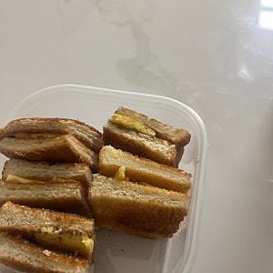 [20260303] 카야 토스트. 야근 후 야식. 장모님 간식. 카야 토스트 칼로리 계산