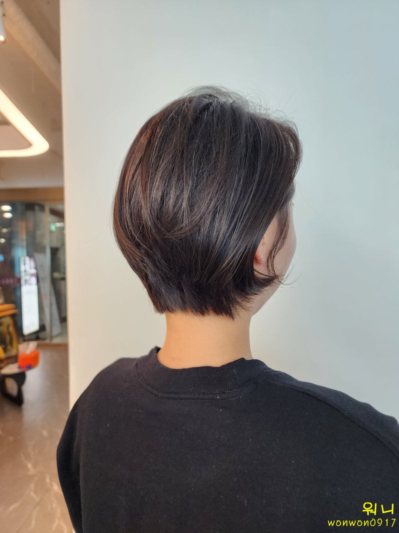 청라6단지미용실 비다주헤어청라점 도아 디자이너에게 숏단발 하기