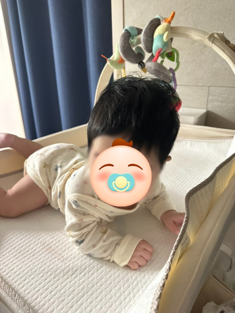 육아템 후기(1)- 기저귀 갈이대, 아기옷장, 트롤리, 아기띠, 아기세탁기, 아기욕조