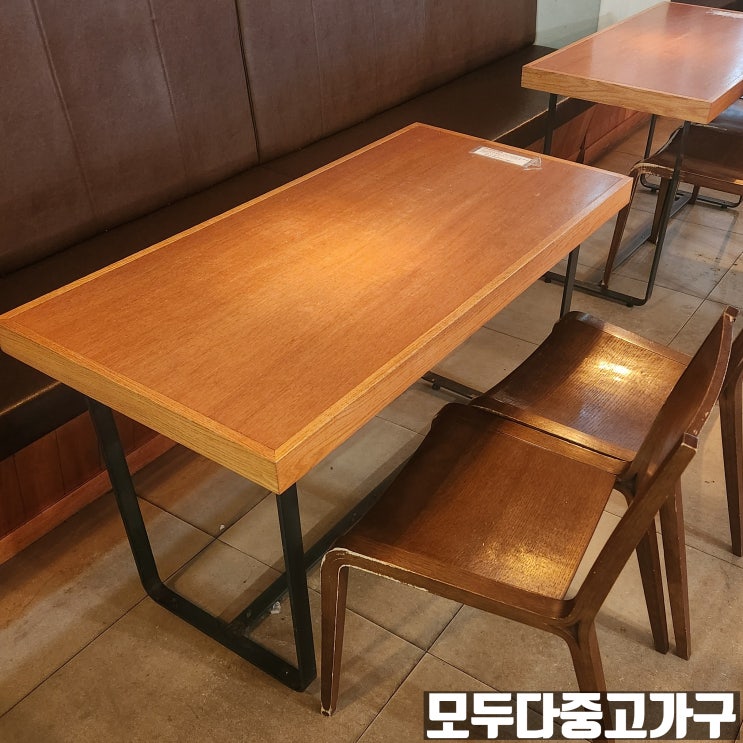  중고 4인용 테이블 카페 식당 깔끔한 식탁 5개 일괄