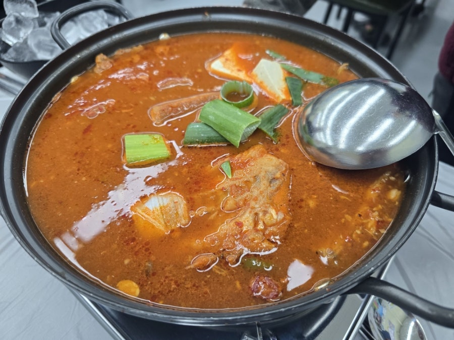 넘버원횟집 사진 5
