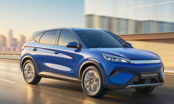   BYD 아토 3 에보 제로백 3.9초의 괴물 전기 SUV 등장