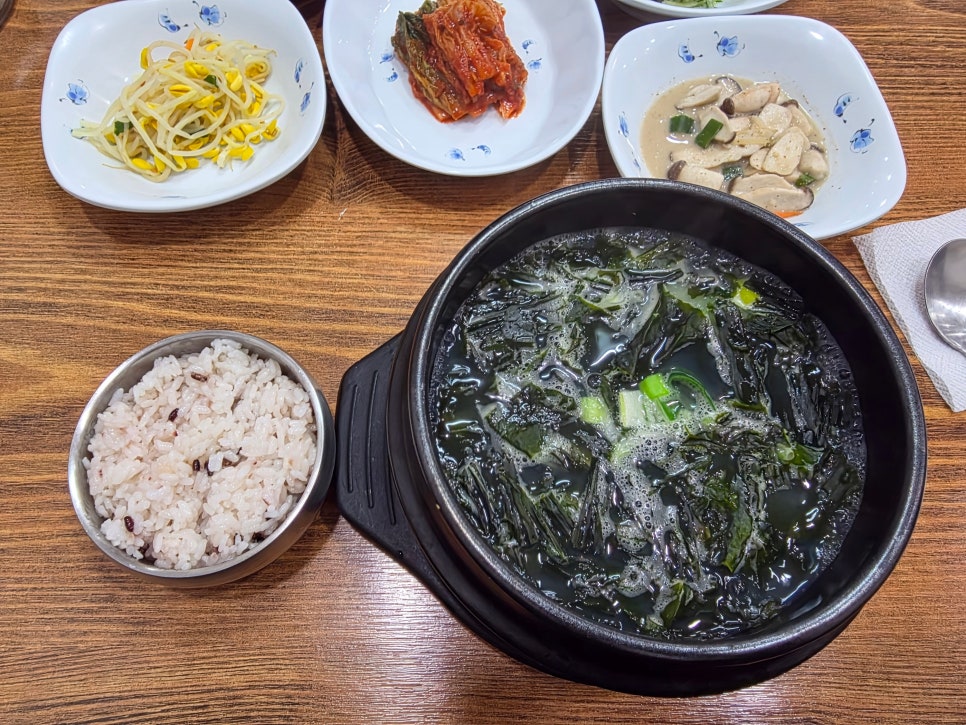 통영굴밥 상무점 사진 4