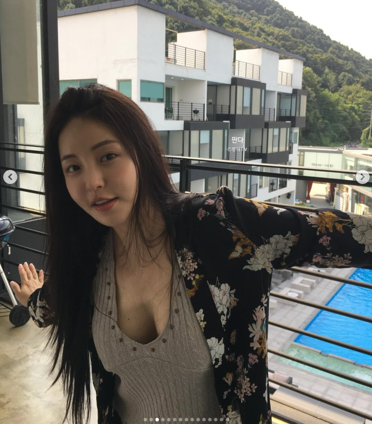  역주행 여신의 반전? 꼬북좌 브브걸 유정 비키니 실물 핏