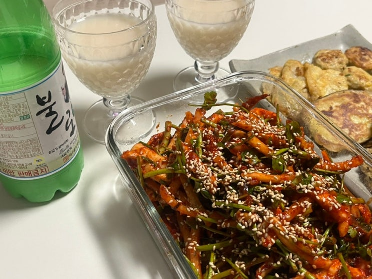  푸른회식당 밀키트 대구 반고개 무침회 포장 납작만두 필수