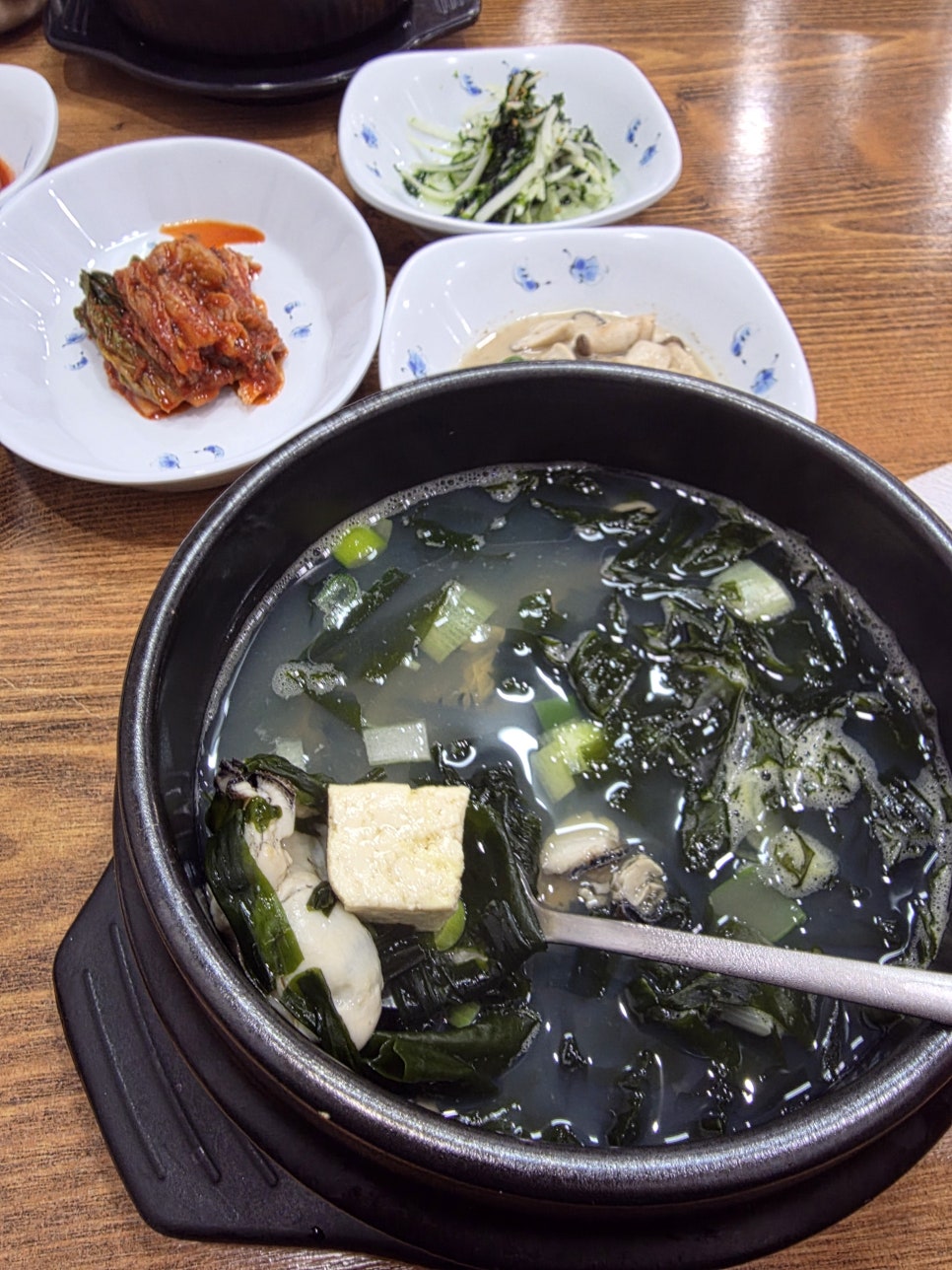 통영굴밥 상무점 사진 6