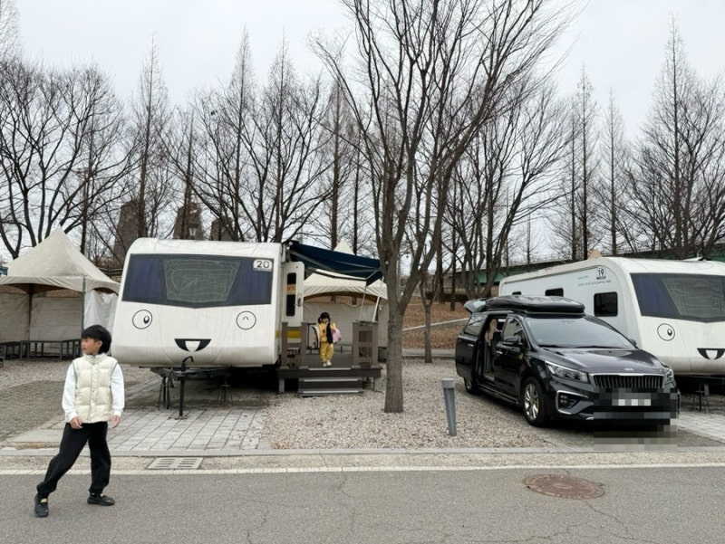 연천 한탄강 오토캠핑장 카라반 후기 | 아이들과 가기 좋은 가족캠핑
