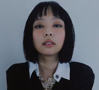  제니 단발펌 vs 생머리 단발, 분위기 이렇게 달라?