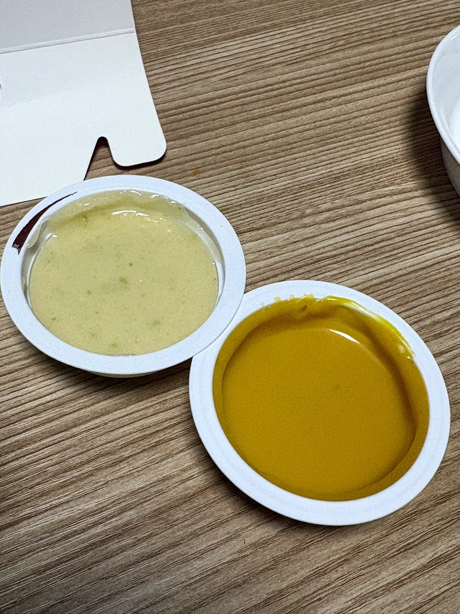 자담치킨 성곡마리나항점 사진 4