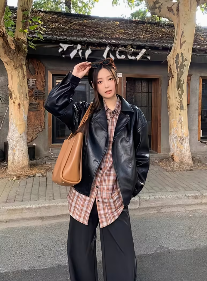  실패 없는 미니멀룩으 봄날의 비건 레더 여성 아우터, 블랙 가죽자켓 데일리룩 코디