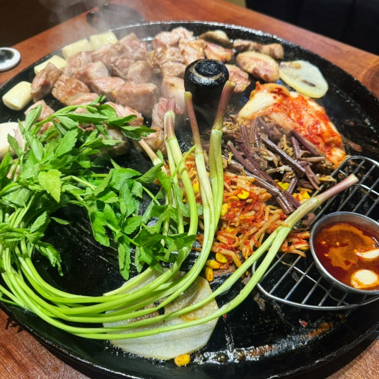  [대구] 만재네 고성점｜미나리 무한제공 삼겹살 목살 구워주는 고성동 맛집