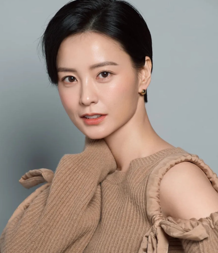  ️ 이동욱 정유미의 격정 멜로! 부부의 세계 모완일 감독 신작 러브 어페어