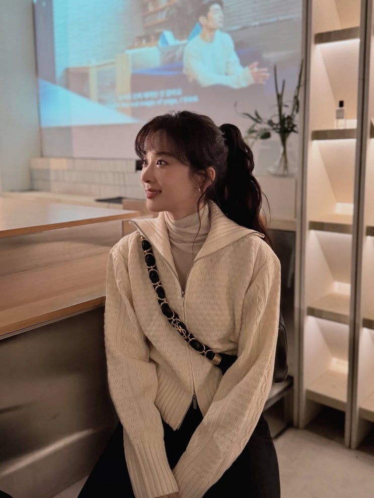  긴머리 질릴 때, 석촌역 미용실에서 추천하는 특급 스타일링법!