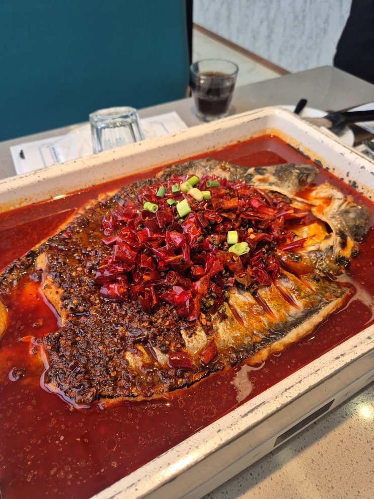  홍대입구역 밥 3공기도 거뜬한 마라 카오위 맛집