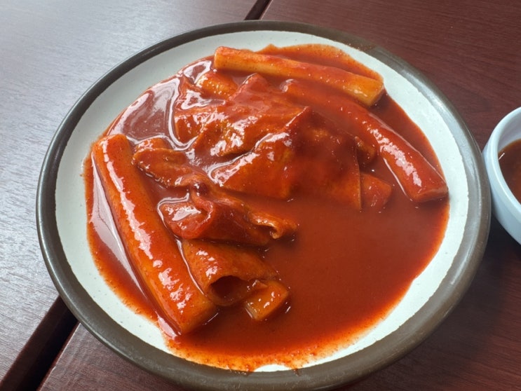  부산 덕천역 근처에 위치한 가성비 좋은 추억의 분식집, 떡볶이가 맛있는 맛나집