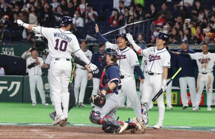  "소름 돋았다" 문보경 130m 만루포+위트컴 연타석포, WBC 체코전 화력쇼 총정리