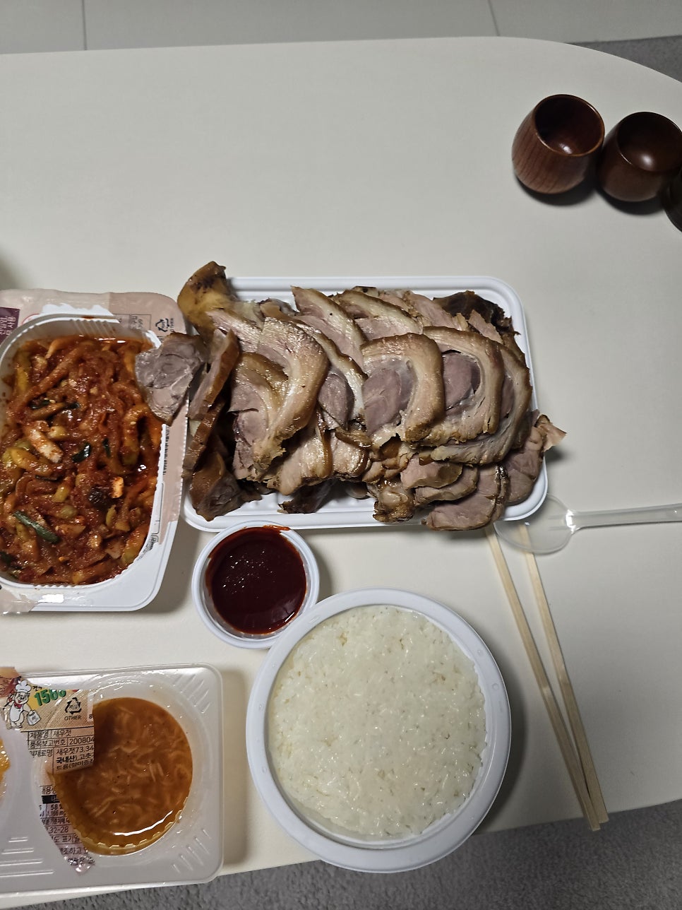 장충동왕족발 봉동점 사진 1