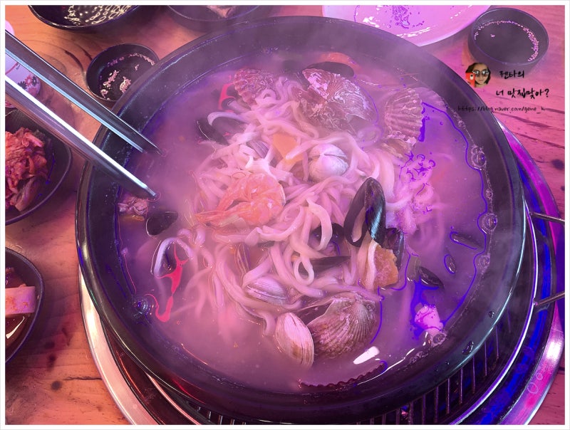 서울근교 인천 바다 가볼만한곳 을왕리 해수욕장 해변 24시간 해물칼국수 이모네조개구이