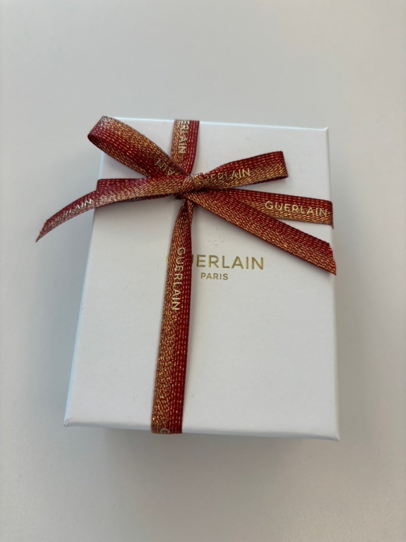 [생일선물 코스메틱 추천] GUERLAIN KISS KISS 775 Poppy kiss (겔랑 키스키스 샤인 블룸 775 포피키스)
