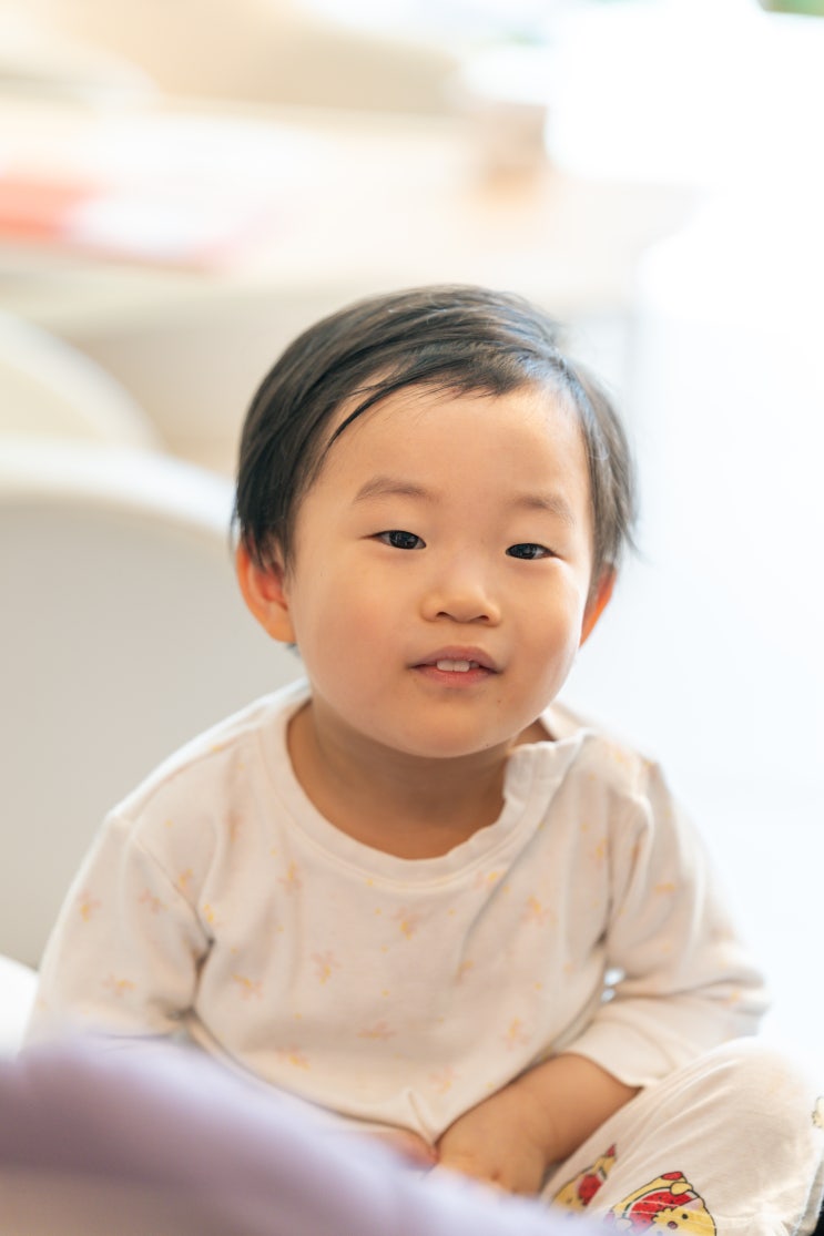  소니 A7M5 및 SEL50150GM 내돈내산 후기, 초보 아빠진사의 쌍둥이 실내 스냅