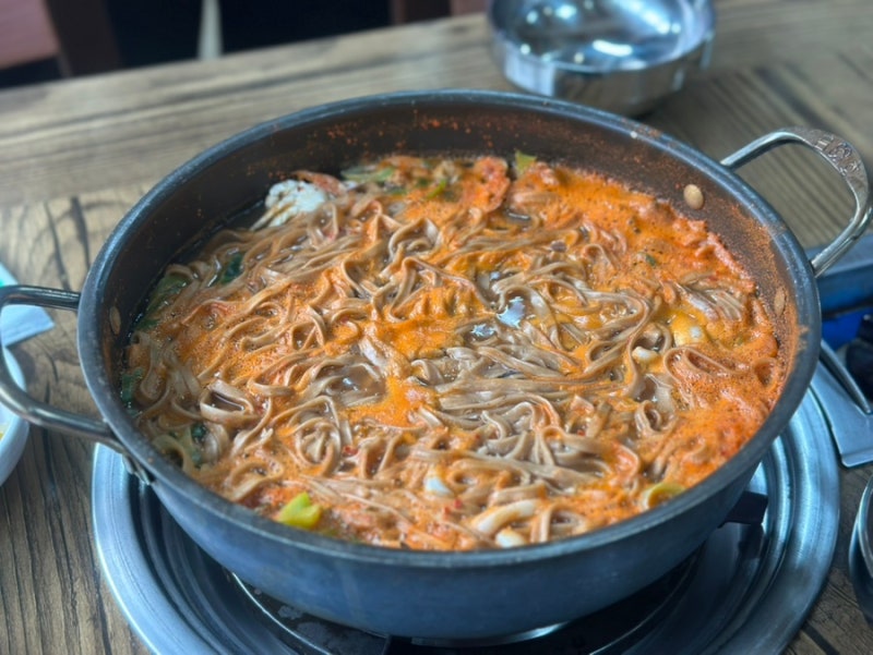 (내돈내산) 춘천 해물칼국수 맛집 N번째 재방문 후기 | 춘천시외버스터미널 근처 칼국수 맛집