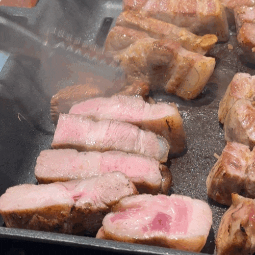  이대역 맛집 슭돈, 도축 2일 이내 초신선 무항생제 삼겹살과 AI 초벌의 마법