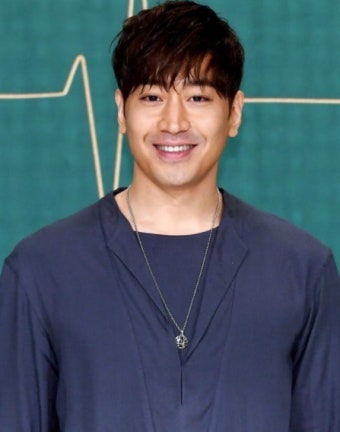 “결국 열등감 때문이었나” 신화 김동완 에릭 향한 감정설 다시 터졌다…팬들 사이 오래된 ....