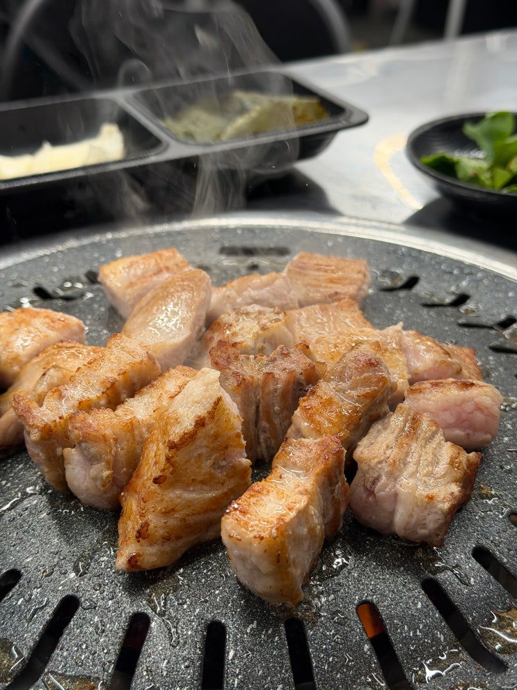  천안성성동맛집 못생긴뚱돼지 성성직영점|성성호수공원맛집 구워주는 삼겹살맛집 재방문 후기