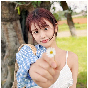 IVE アン・ユジン プロフィール ナムウィキ 身長 年齢 国籍 MBTI セルカ 壁紙 写真 レジェンド 過去写真 すっぴん