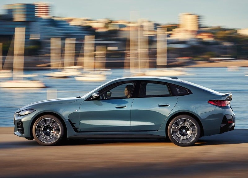 "테슬라 긴장해야 할 이유" 2026 신형 BMW i4 M50 페이스리프트, 성능·가격 모두 미쳤다