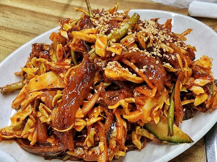 [남해군 맛집] 남해 동천식당, 바다를 그대로 담아낸 30년 전통의 남해 멸치쌈밥 맛집 (남해 독일마을 맛집, 남해 한식 맛집, 동천식당 웨이팅 및 주차, 남해 아침 메뉴)