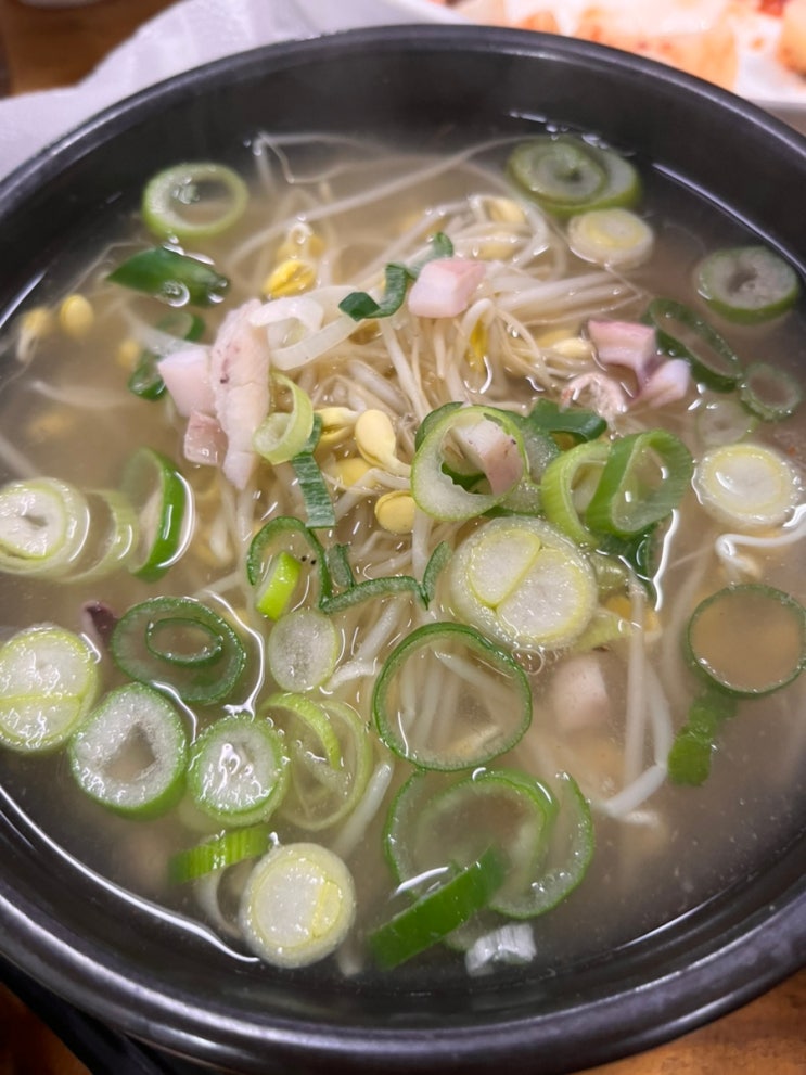  전주 한옥마을 콩나물국밥 맛집: 왱이콩나물국밥 아이와 방문 후기