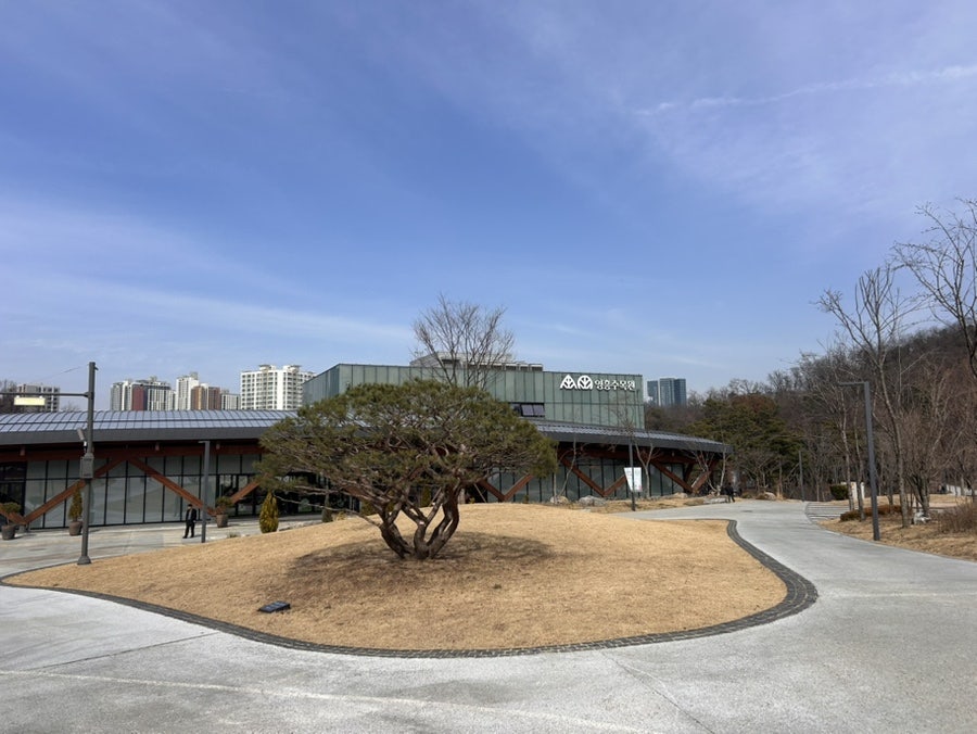 얌샘김밥 영통영흥공원점 사진 1
