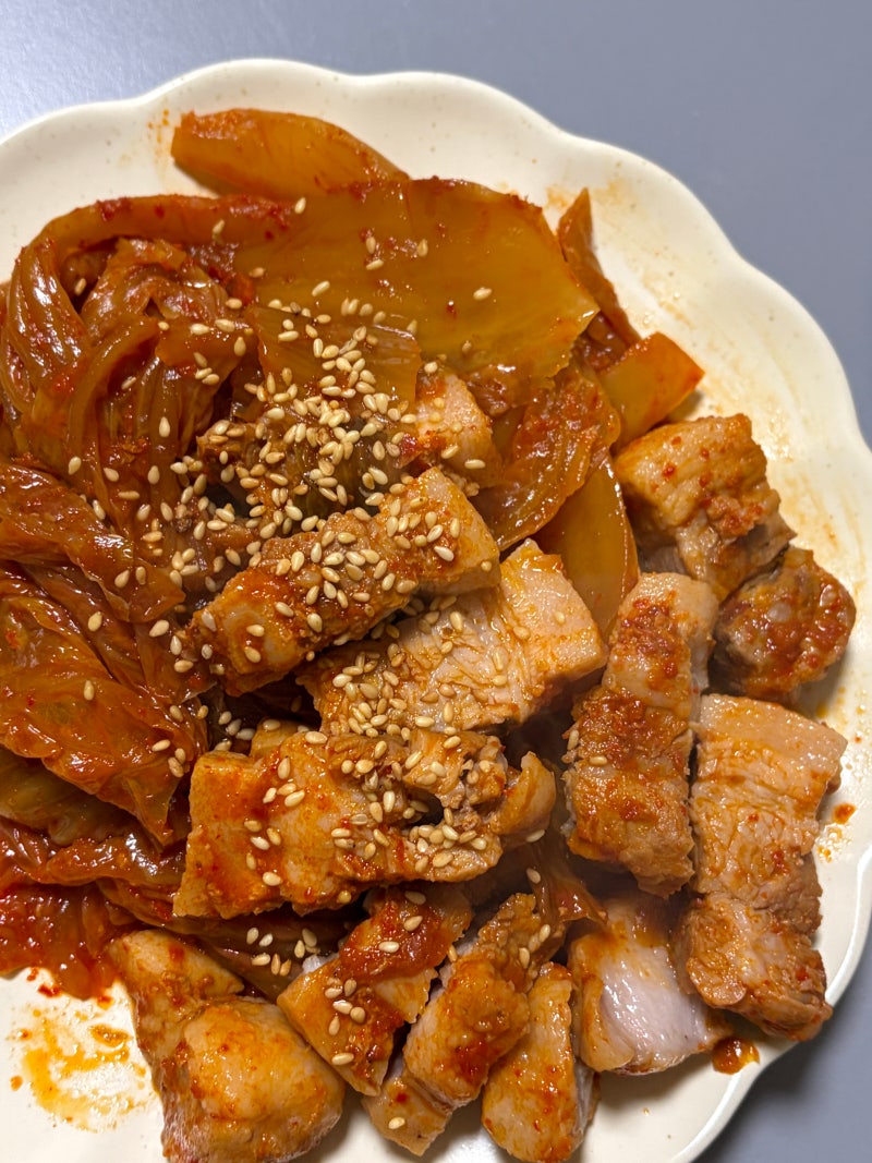 강민경 김치찜 레시피 따라하기 | 항정살 대신 통삼겹 넣어도 존맛