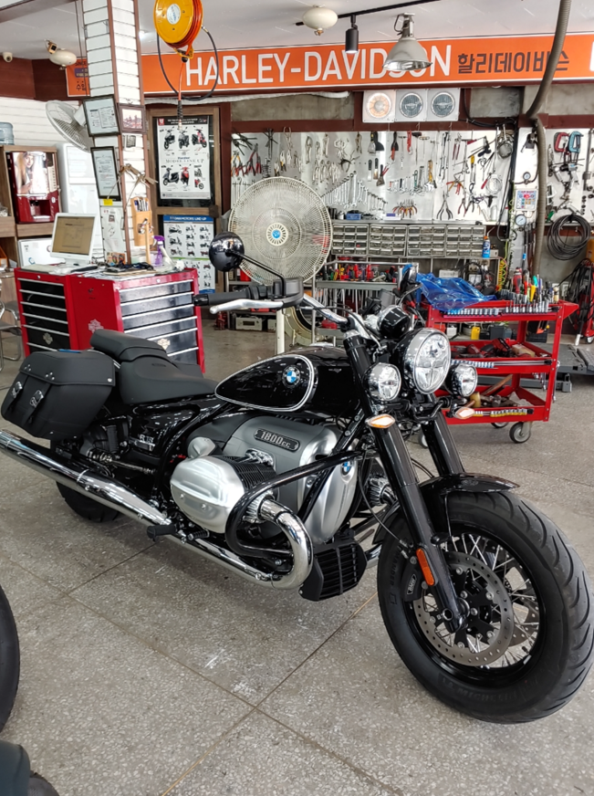  [바이크나라] BMW R18 블랙박스 및 멀티등받이 장착 전주 오토바이