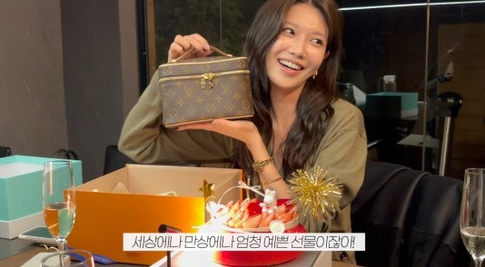 수영, 소시와 럭셔리 생일파티 쏟아진 명품 선물 소녀시대 우정