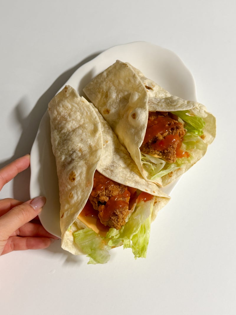 치킨 남았을 때 꿀 레시피! 남은 KFC치킨으로 초간단 또띠아 스낵랩 만들기