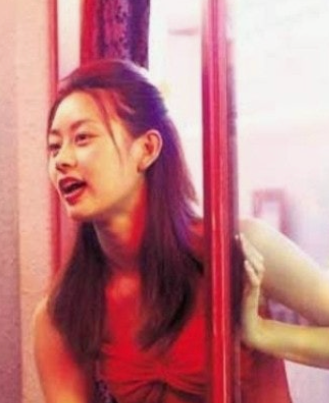 "학대 수준의 노출 촬영 때문에.." 촬영장이 지옥같았다며 바로 은퇴까지 해버린 대종상 신인....