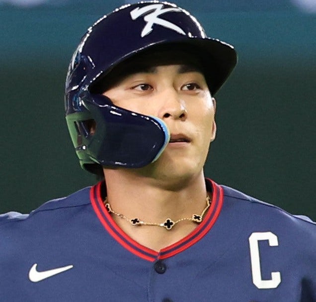 이정후 반클리프 목걸이 논란? 알고 보니 MLB 휩쓴 '행운의 부적