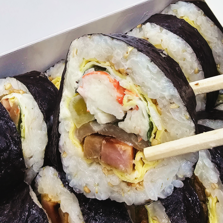  지난주 환자분들의 선물- 직접 삶은 계란과 정성 가득 수제 김밥