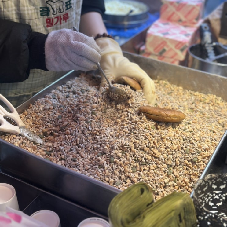 부산여행 부산가면 꼭 먹어야할 씨앗호떡 먹으러 남포동 국제시장 BIFF 거리 승기씨앗호떡 갔던 리뷰.