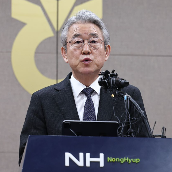  강호동 농협 회장, 각종 비리로 수사 받는다