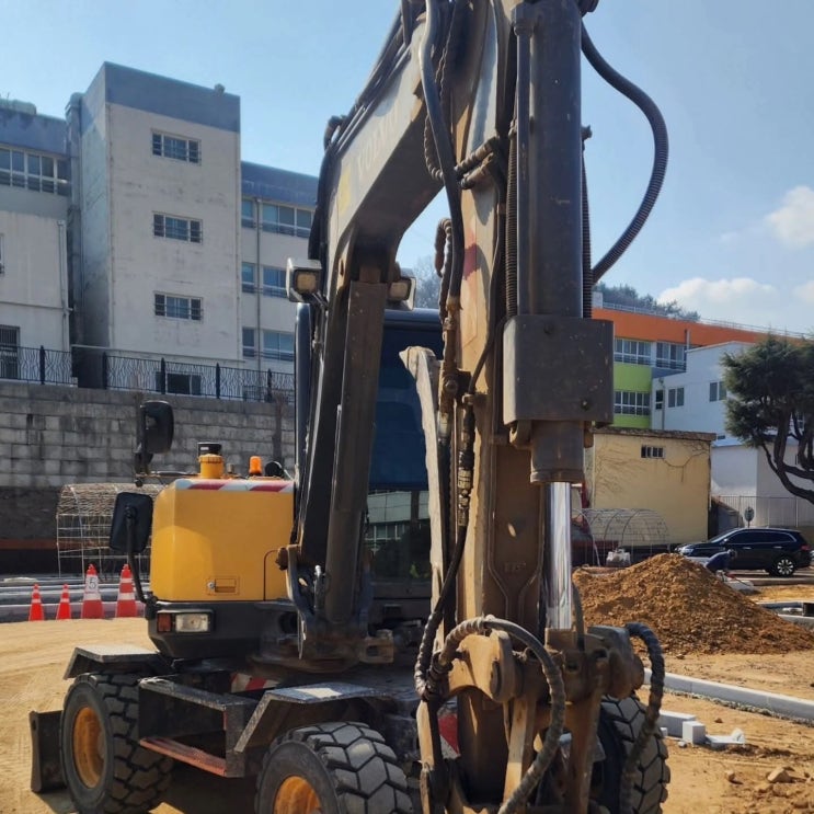  볼보 EW60E 2019년식 5700만원 판매합니다.