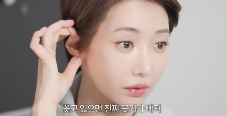   "단돈 1500원의 기적?" 고준희가 가방 속에 '머리끈'을 넣고 다니는 진짜 이유