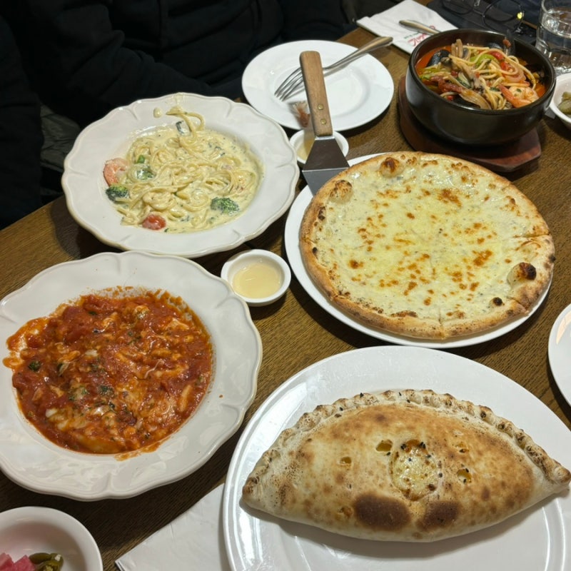 광화문 맛집ㅣ빵이 쫀득하니 맛있는 양식집ㅣ스파게티가있는풍경